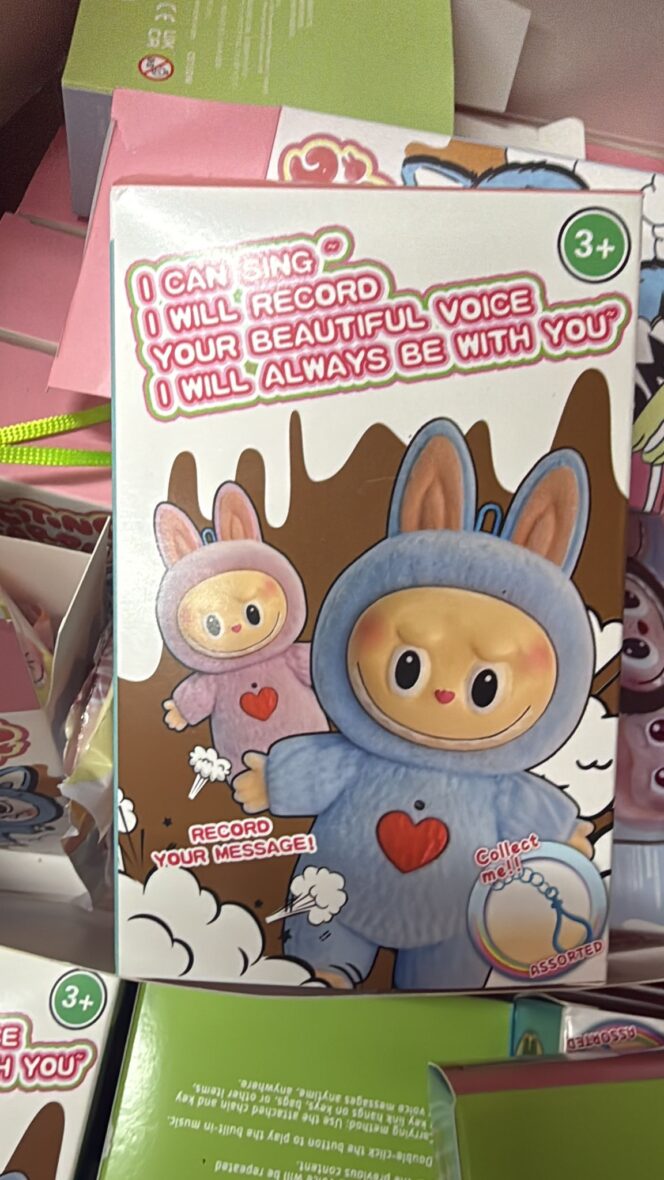 LABUBU REGISTRA E RIPETE